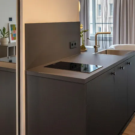 Bob W Schwabing 4*