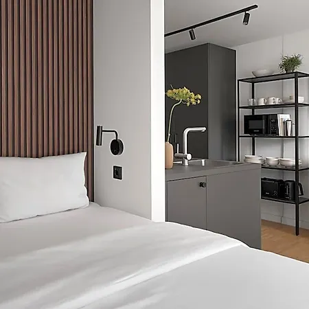 Bob W Schwabing Apartmanhotel 4*