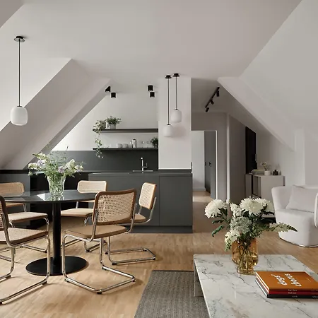 Bob W Schwabing 4*