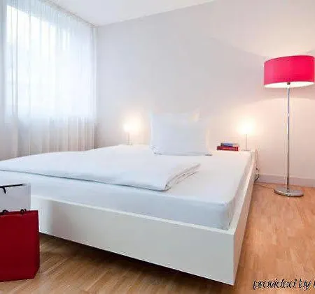 Bob W Schwabing Aparthotel 4*