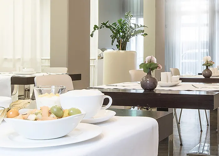 Bob W Schwabing Aparthotel 4*