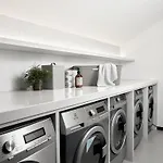 Bob W Schwabing ميونيخ