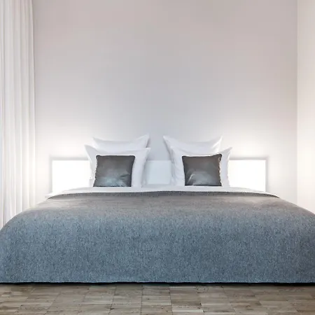 Bob W Schwabing 4*