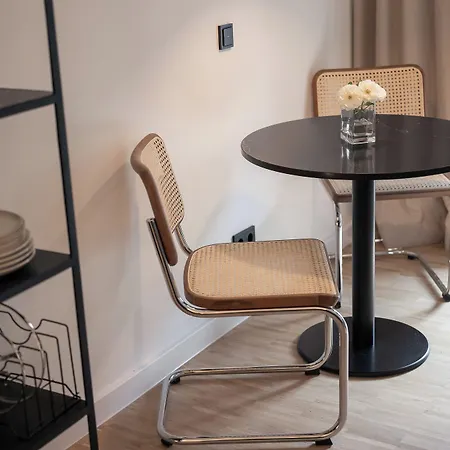 Bob W Schwabing 4*